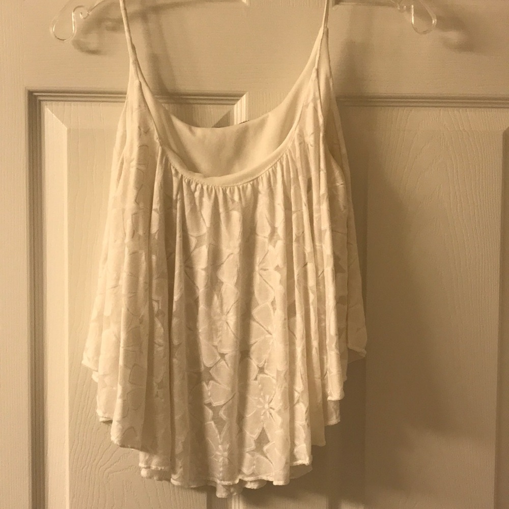 White High-Low Crop tank with flower print